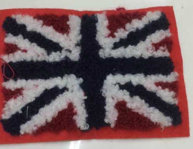 Нашивка махровая Британия флаг 88*65мм красная, черно-белая, шт. Аппликации, нашивки